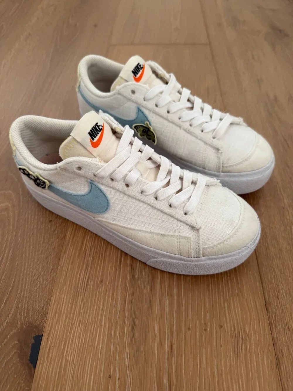 Nike Shoes Womens 5.5 Sneakers White Blazer Lo Platform DJ6376-100 Air Sprung